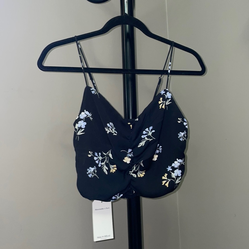 A&F crop top